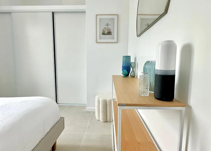 Superbe 3 Pieces - 6 Pers - Clim - Jardin - Apercu * Saint-Raphaël